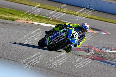 media/Jan-21-2023-Fastrack Riders (Sat) [[fcf3f88a30]]/Level 4/Session 6 Turn 13/